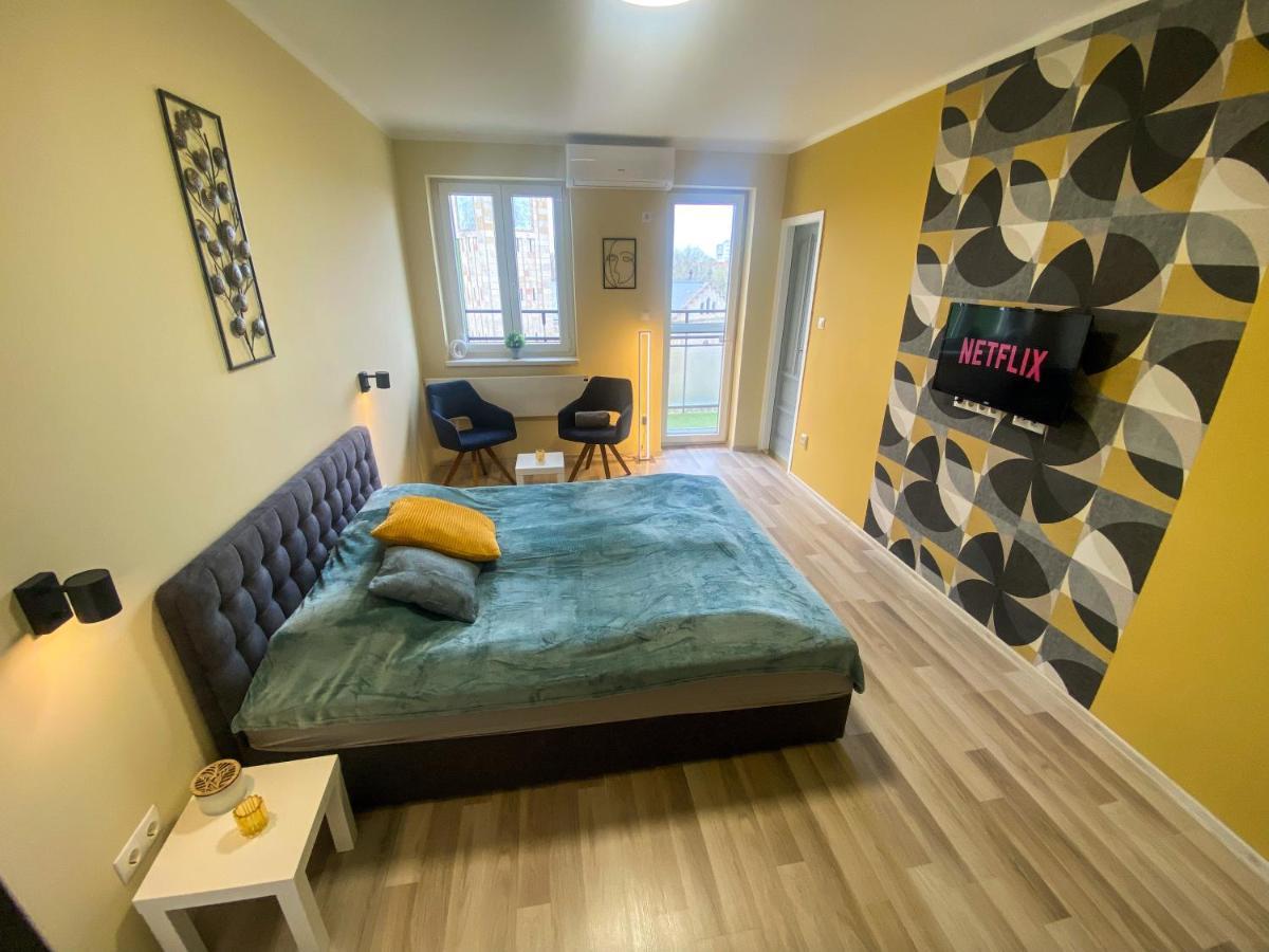 Fresh Smartly Designed Studio Flat & Sunny Balcony Будапеща Екстериор снимка